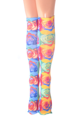 Abstract rose knee hi